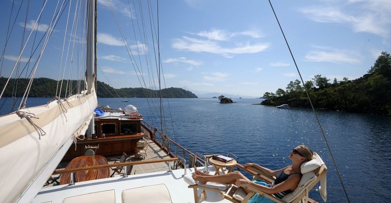 Why a private yacht charter is the best solution for traveling in Summer 2022?