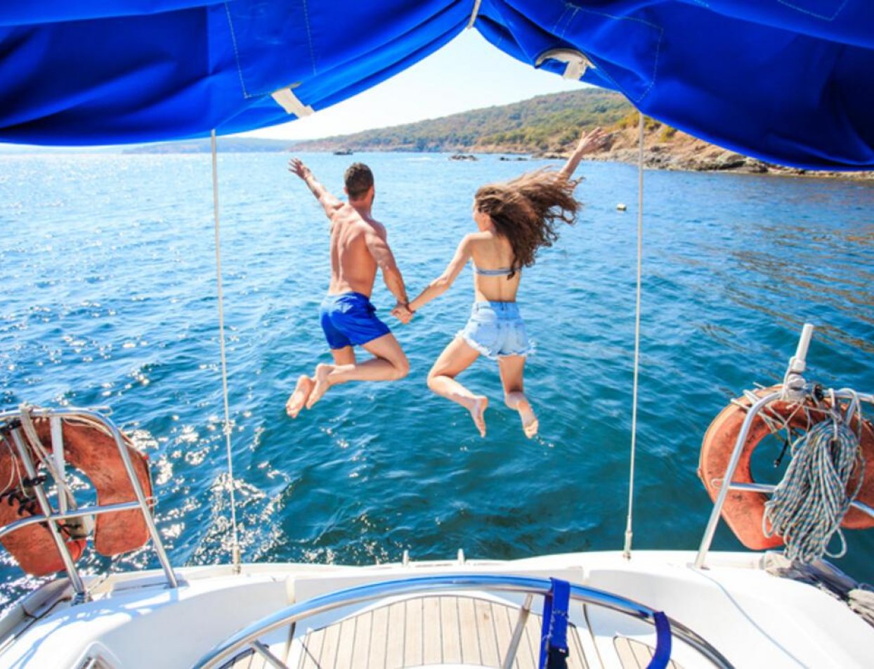 Why a private yacht charter is the best solution for traveling in Summer 2022?
